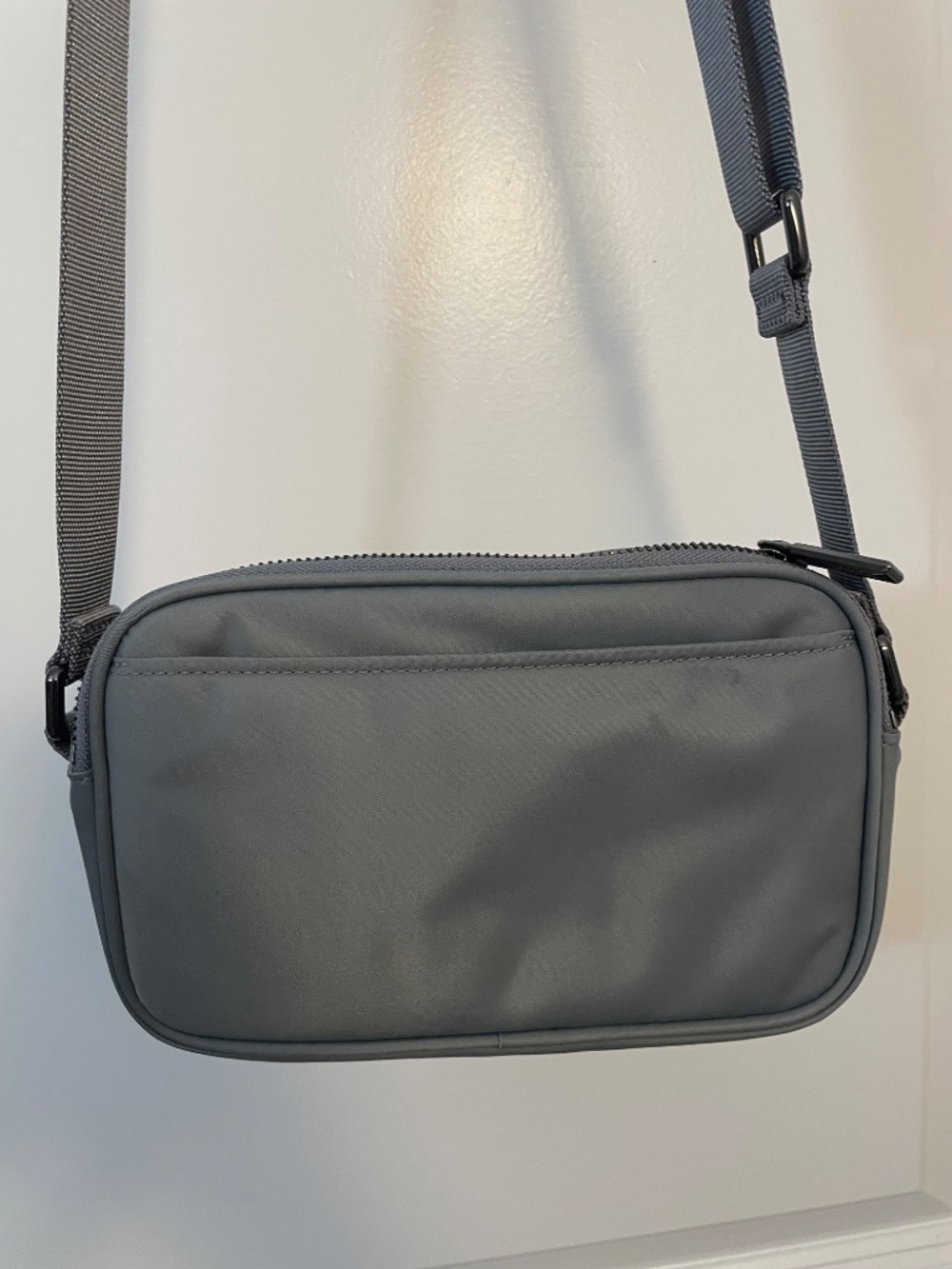 Lululemon camera bag - Picture 2 of 4